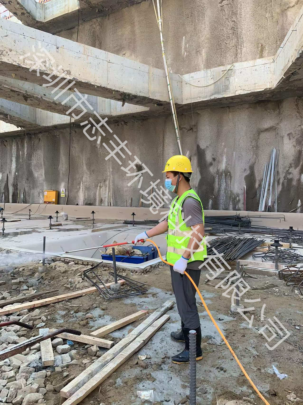 新建房屋防治白蟻施工現(xiàn)場圖.jpg 新建房屋防治白蟻施工現(xiàn)場圖.jpg